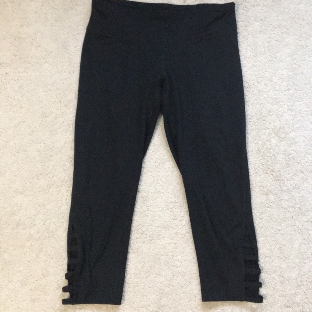 Black Cropped Leggings